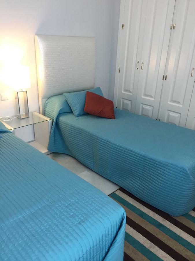 Beautiful 2 Bedroom Apartment @ Puerto Banus! Marbella Luaran gambar
