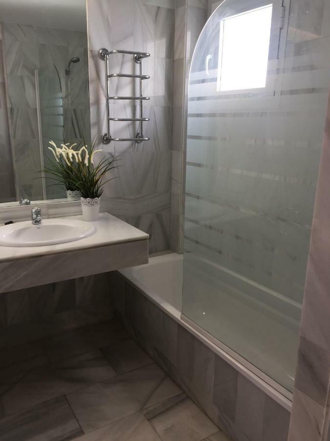 Beautiful 2 Bedroom Apartment @ Puerto Banus! Marbella Luaran gambar