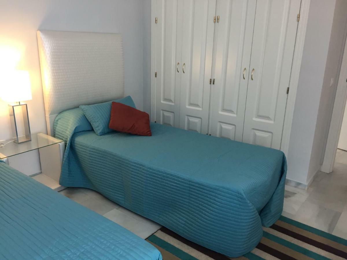 Beautiful 2 Bedroom Apartment @ Puerto Banus! Marbella Luaran gambar